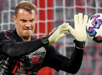 Hansi Flick memuji Manuel Neuer setelah penampilan luar biasa di Liga Champions